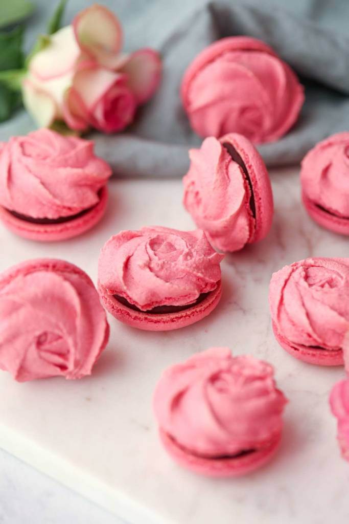 dark chocolate raspberry macarons