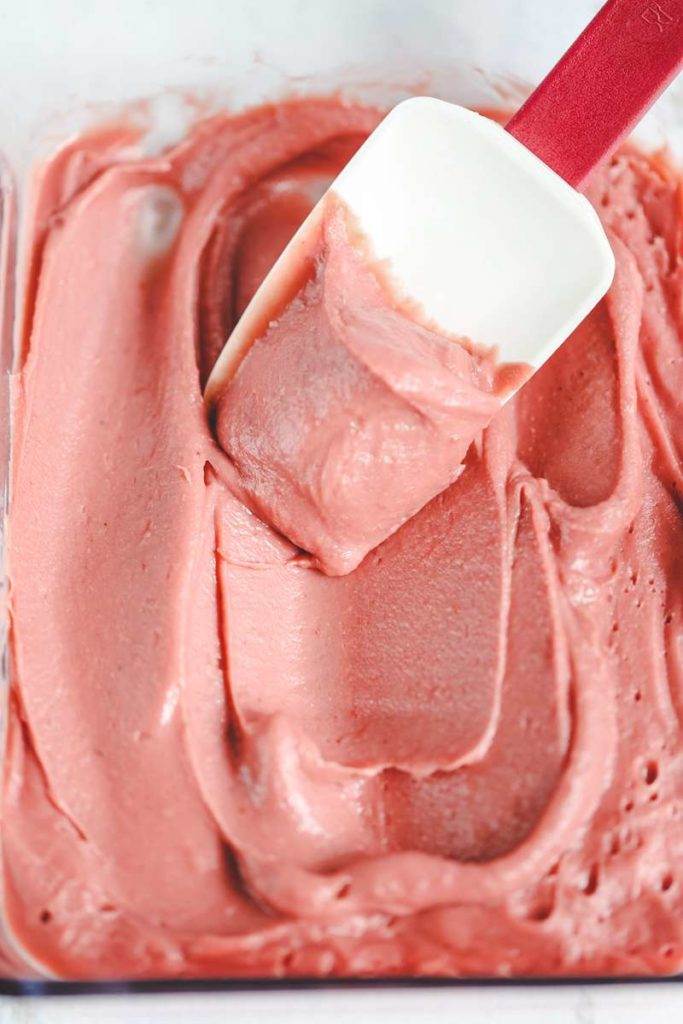 strawberry cheesecake ganache